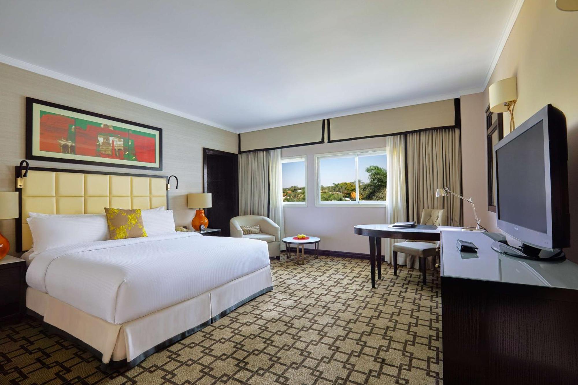 King Guest Room,1277077339:JPEG
