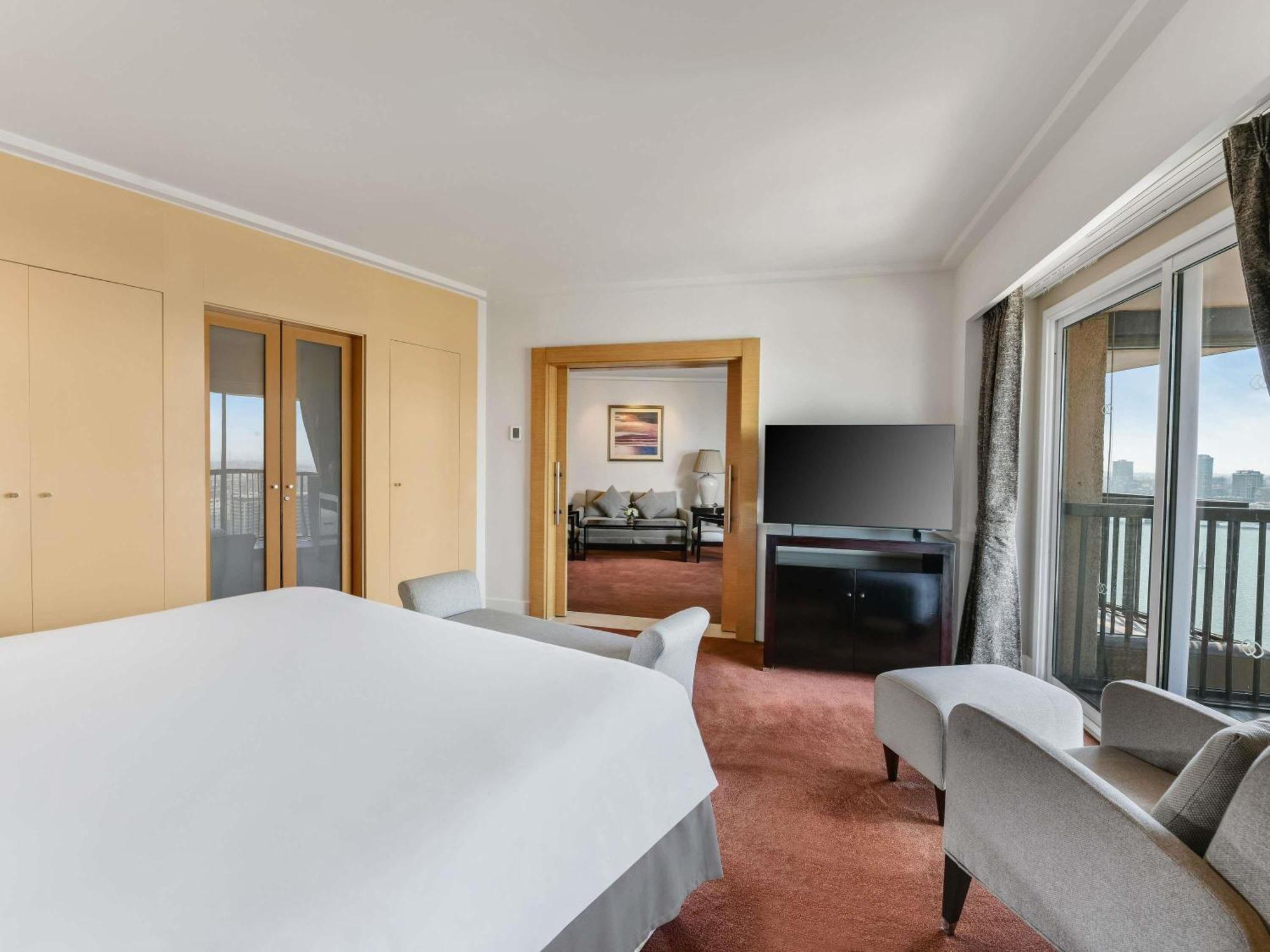 Suíte Prestígio com Cama King-size, Acesso à Área VIP e Vista Panorâmica do Nilo