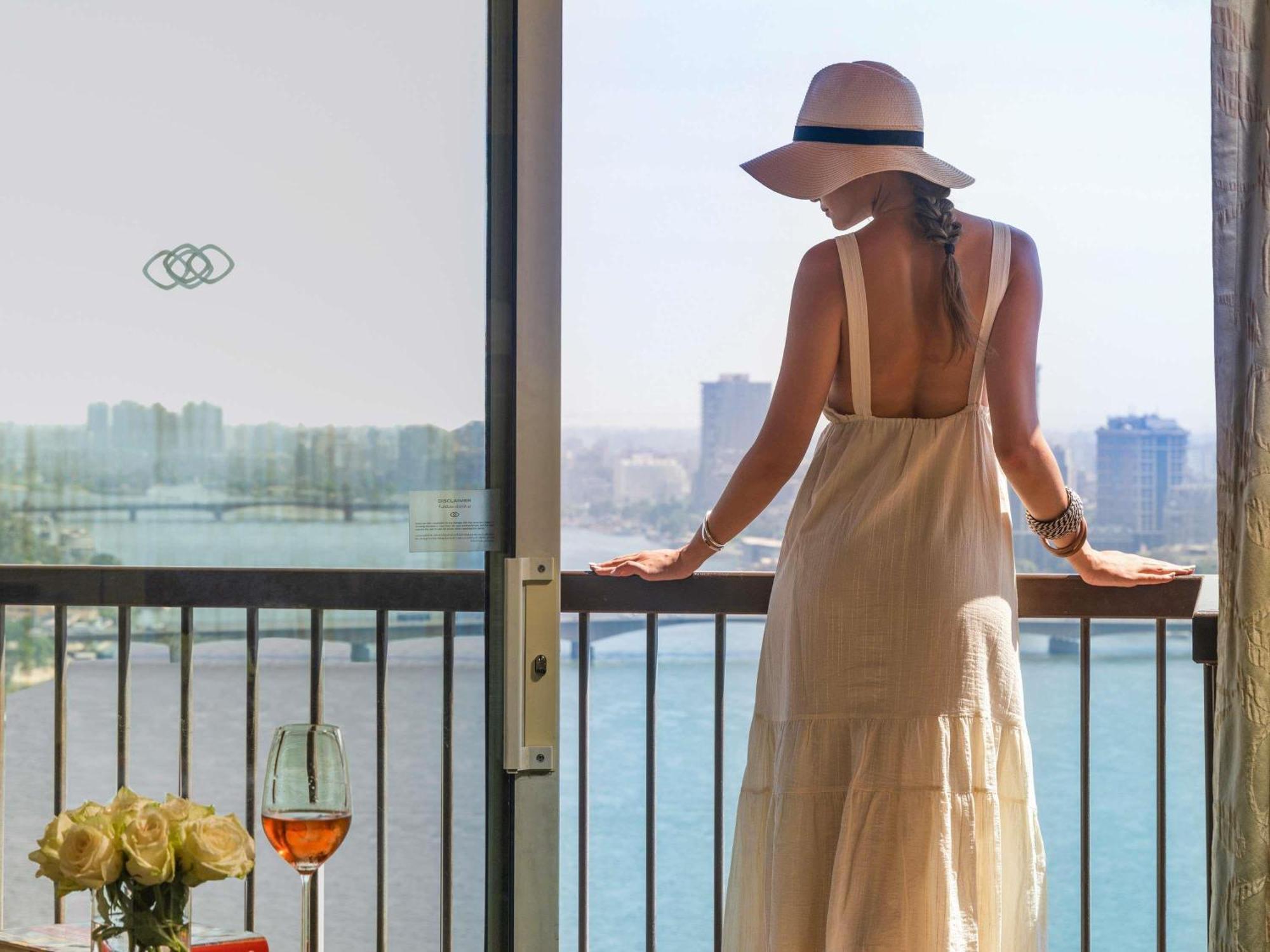 Quarto Luxo com Cama king-size, Acesso ao Club Millesime e Vista Panorâmica do Nilo